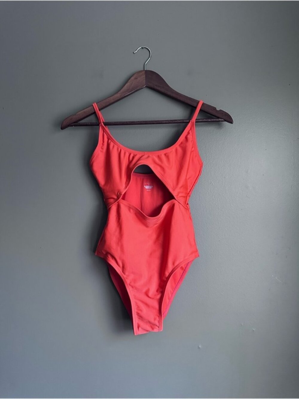 Aeropostale Cutout One-Piece Swimsuit Women’s Size Small Orange